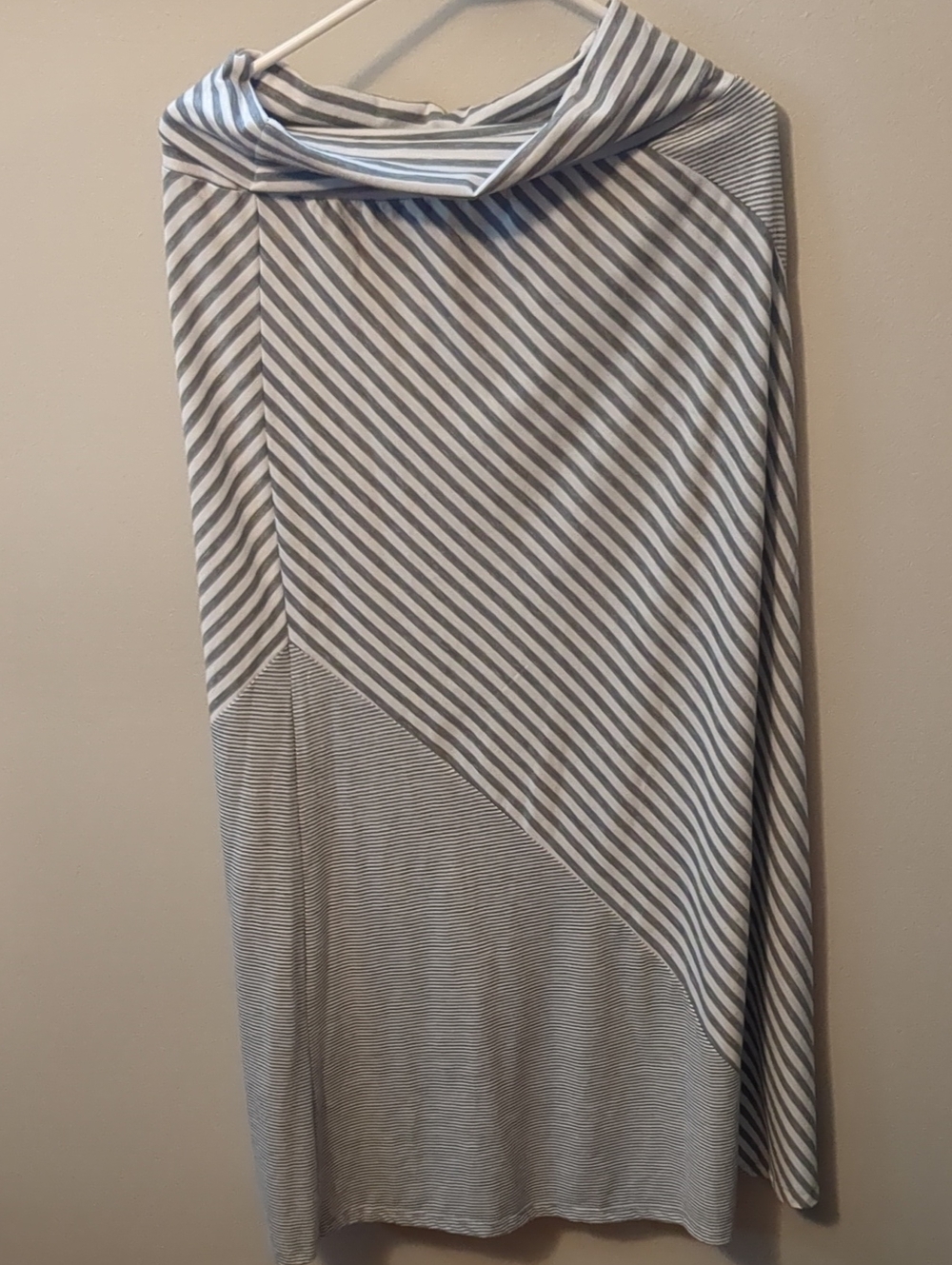 Joe Benbasset Gray & White Striped A-Line Maxi Skirt